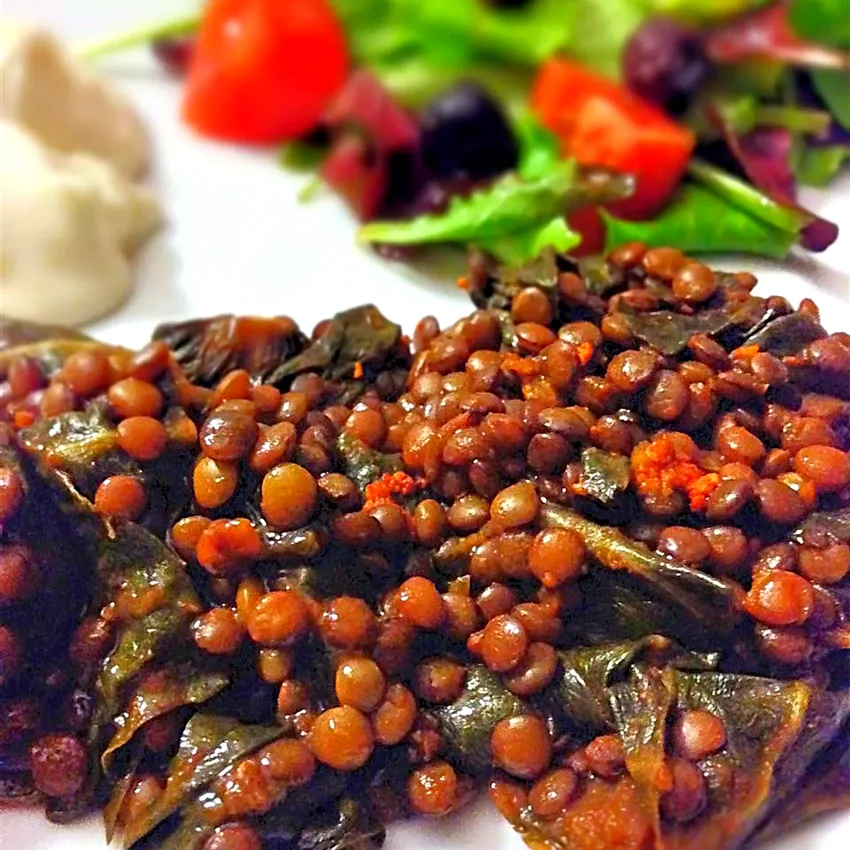 15 Traditional Shabbat Meal Ideas for Friday Night Garlic Lentils with Kale