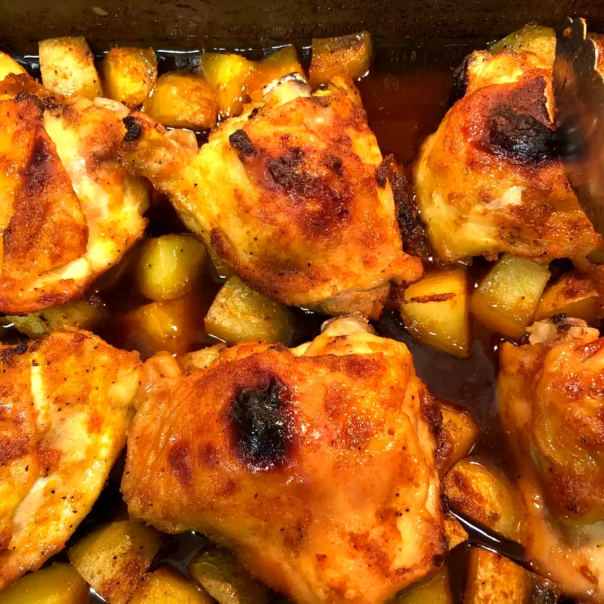 35 Creative Yukon Gold Potato Recipe Ideas Garlic Roasted Chicken and Potatoes