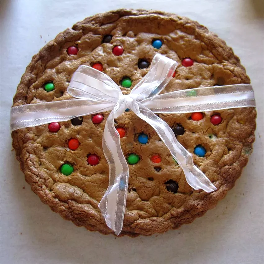 Top 25 Chocolate Chip Cookie Recipes for Every Occasion Giant Chocolate Chip Cookie