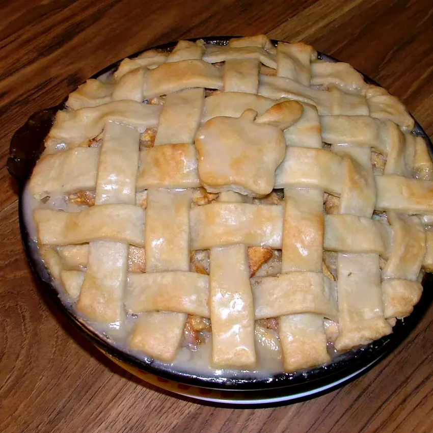 Top 15 Classic Apple Pie Recipes Perfect for Every Season Glazed Apple Cream Pie