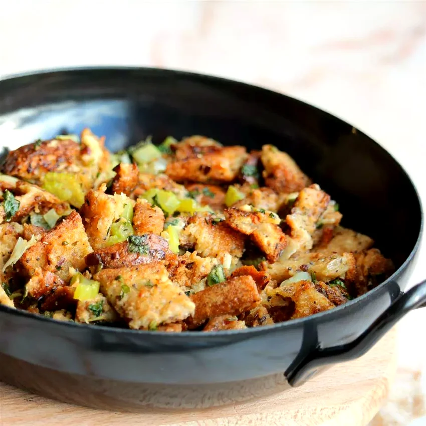 10 Amazing Gluten-Free Stuffing Ideas for Holiday Dinners Gluten-Free Bomb-Diggity Stuffing