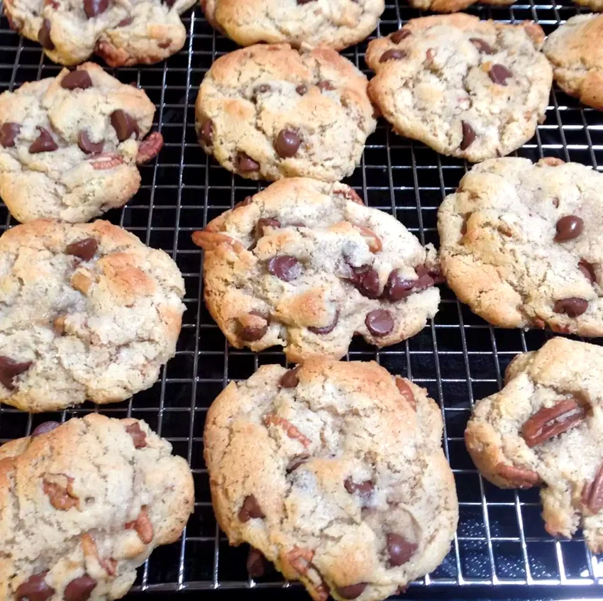 Gluten-Free Chocolate Chip Cookies with Almond Flour