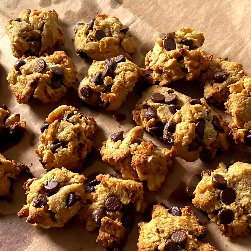 Gluten-Free Chocolate Chip Cookies with Almond Flour
