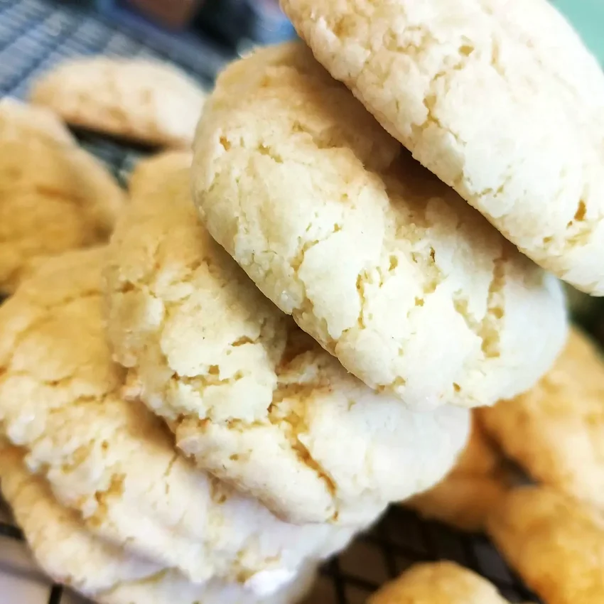 15 Simple and Delicious Desserts Using Boxed Cake Mix Gooey Butter Cookies