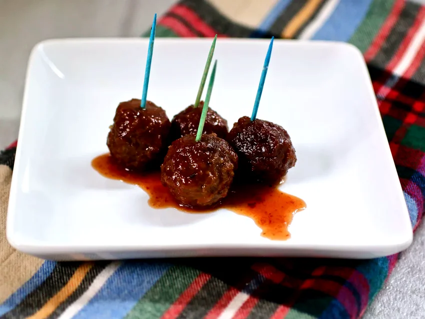 40 Classic Appetizer Recipes We'll Always Love Making Grape Jelly Meatballs