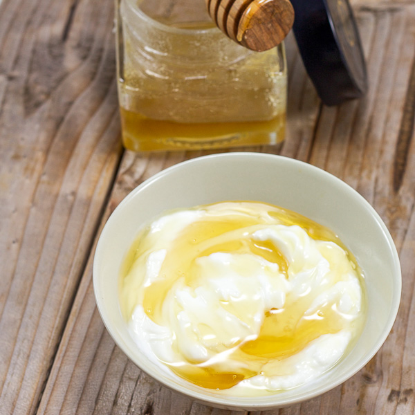 10 Best Soft Food Recipes After Surgery or Dental Work Greek yogurt with honey 1