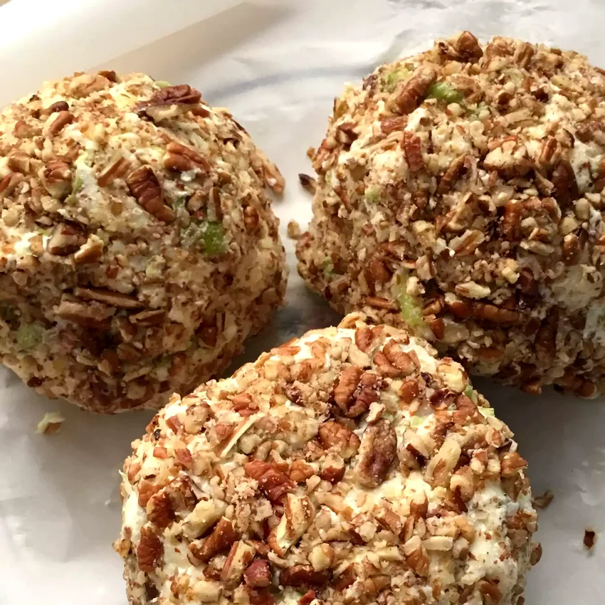 10 Party Cheese Balls That Will Wow Your Guests Green Chile Cheese Ball