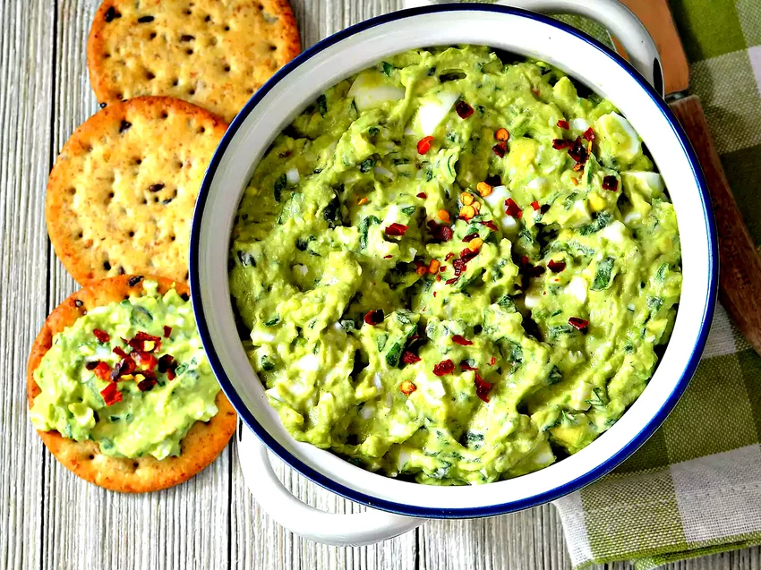 16 Amazing Ways to Make Delicious Egg Salad at Home Green Egg Salad