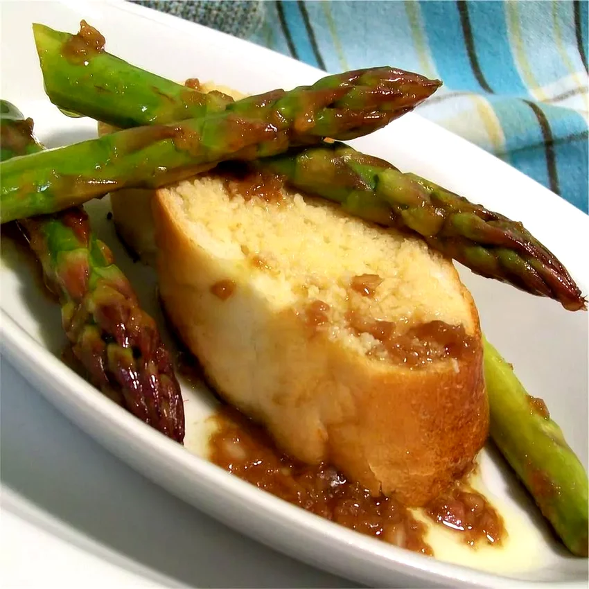 Grilled Asparagus with Roasted Garlic Toast and Balsamic Vinaigrette