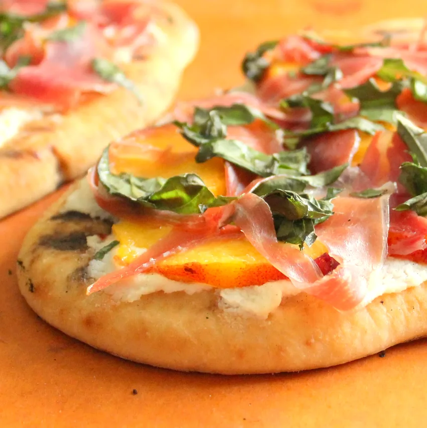 Grilled Prosciutto and Peach Flatbread Pizza