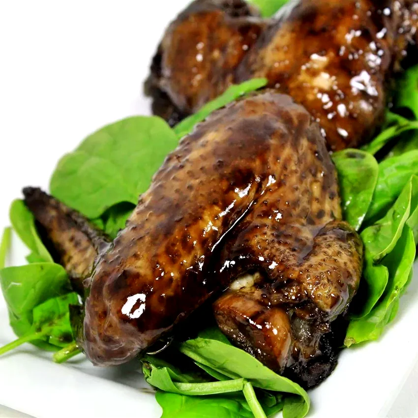 24 Spooky Halloween Dinner & Party Ideas That Will Wow Halloween Black Bat Wings