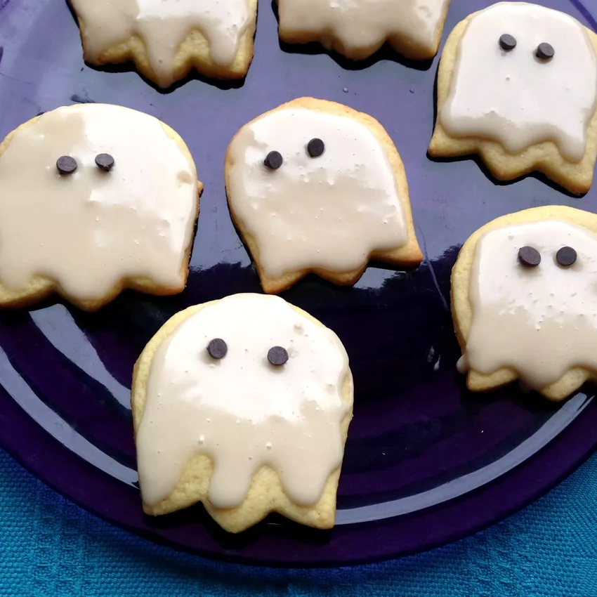 10 Creative Halloween Cookie Recipes for Spooky Fun Halloween Ghost Cookies