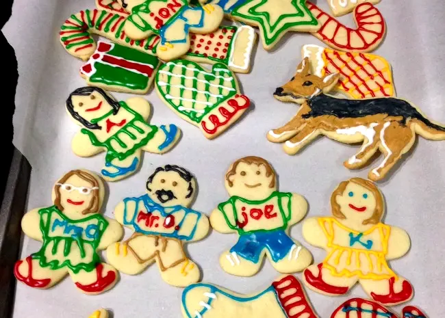 13 Creative Christmas Cookie Decorating Ideas for the Holidays Happy Howlidays