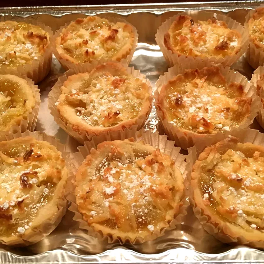 14 Tropical Pineapple Treats Perfect for Summer Desserts Hawaiian Tarts