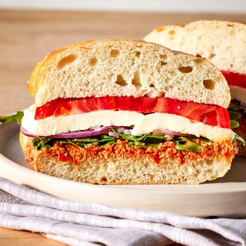 High-Protein Tomato, Mozzarella & Arugula Sandwich