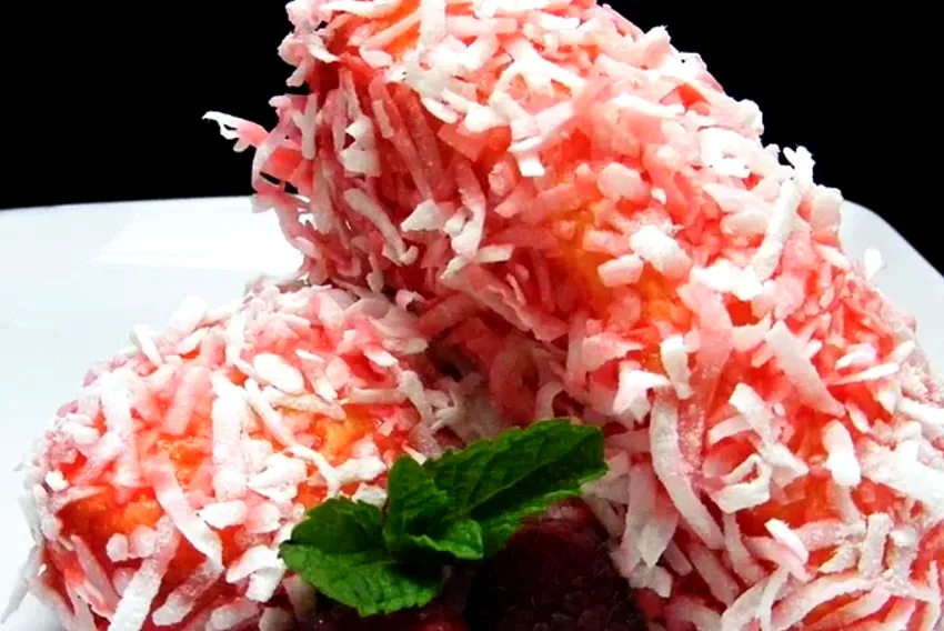 Homemade Cream-Filled Sponge Cakes