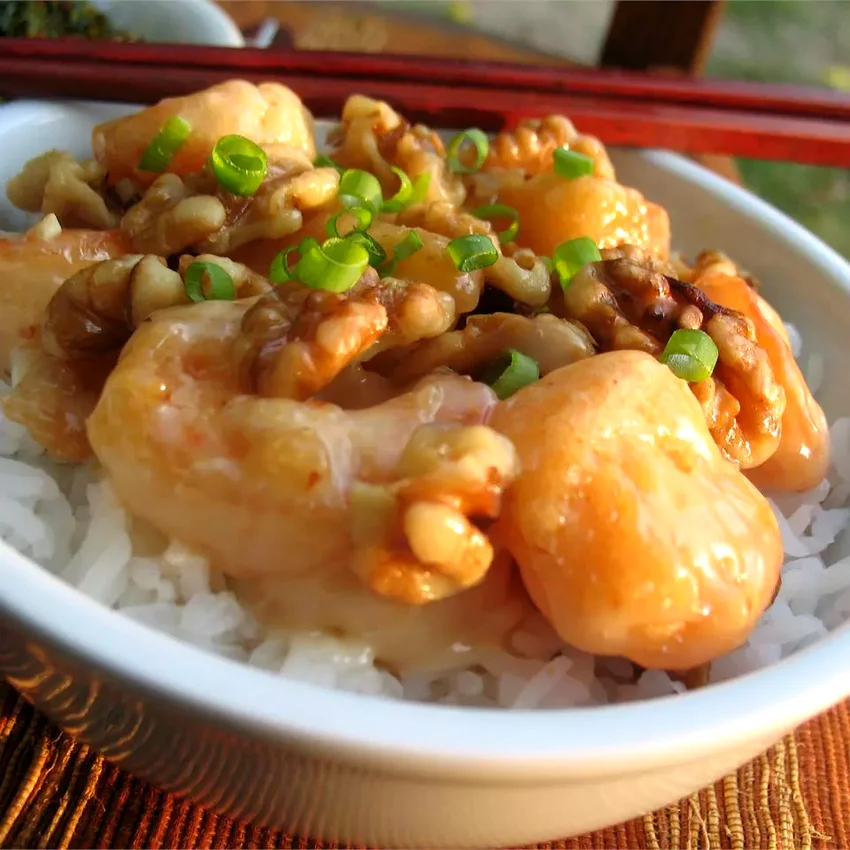 35 Simple Chinese Recipes You Can Easily Cook at Home Honey Walnut Shrimp