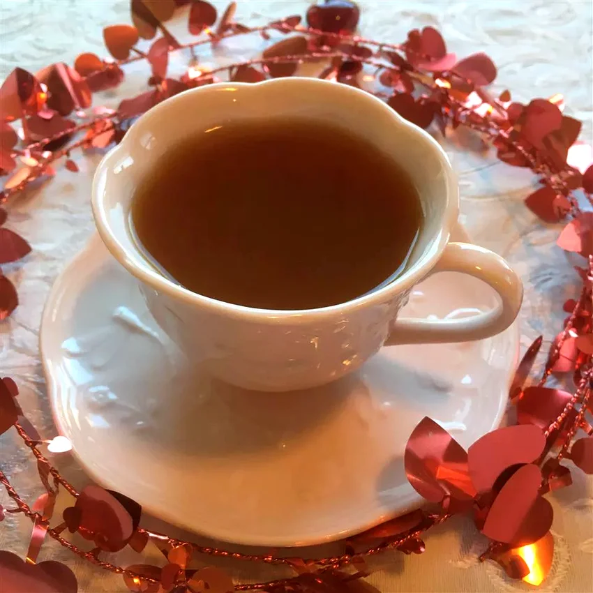 10 Cozy Hot Beverages to Keep You Warm This Winter Hot Spiced Tea for the Holidays