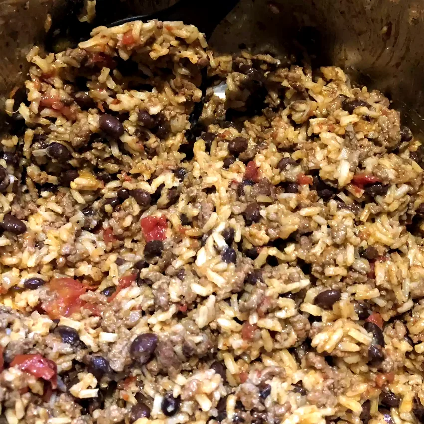 16 Pressure Cooker Ground Beef Meals for Busy Weeknights Instant Pot Beef Burritos