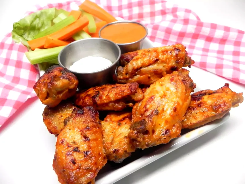 25 Best Game Day Chicken Wing Recipes for Big Crowds Instant Pot Buffalo Wings