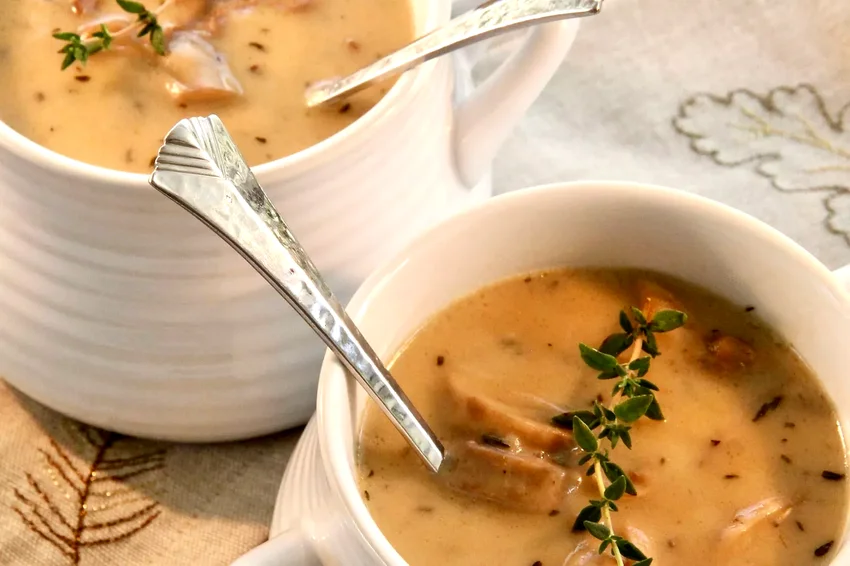 Instant Pot® Creamy Mushroom Soup