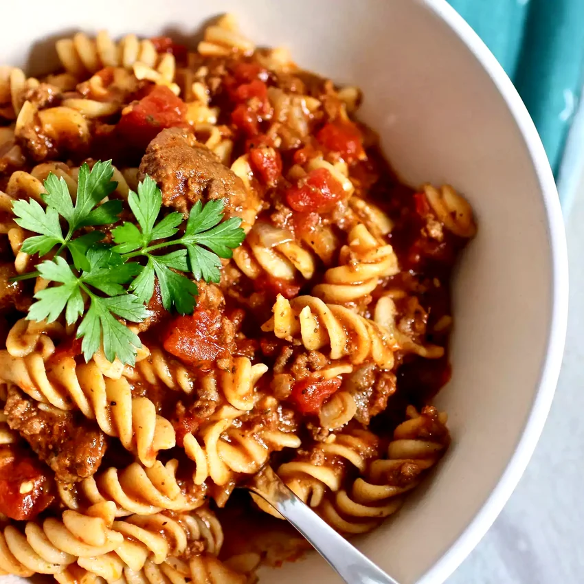 16 Pressure Cooker Ground Beef Meals for Busy Weeknights Instant Pot Goulash