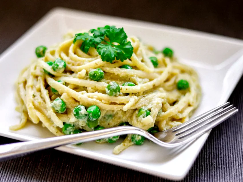 Instant Pot® Linguine with Pesto and Peas