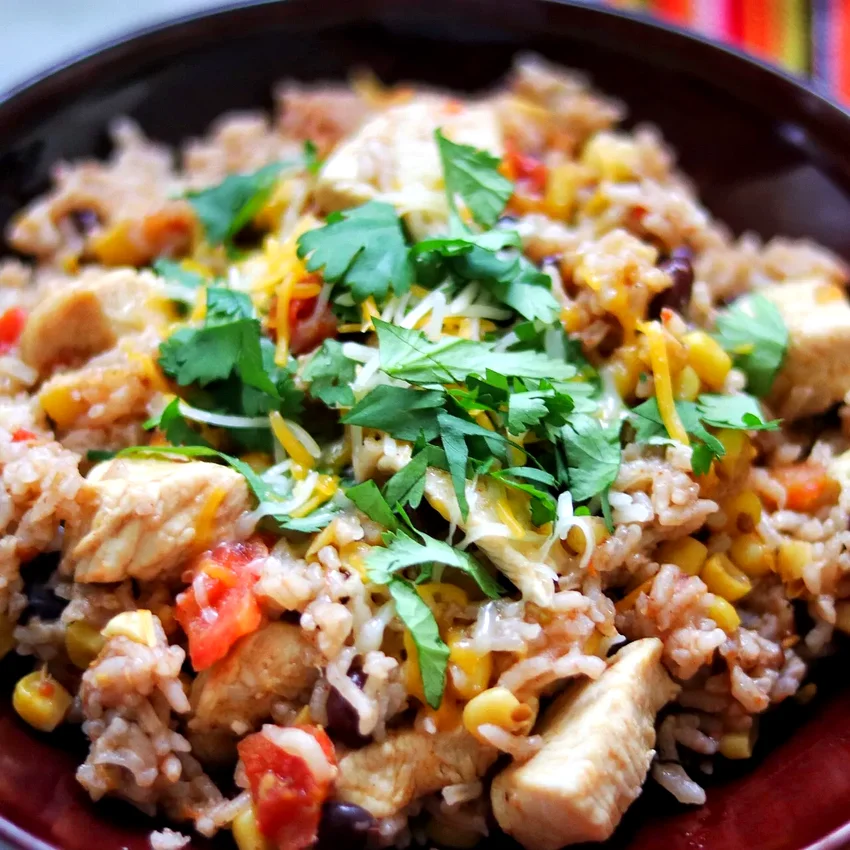 Top 25 Pressure Cooker Chicken Dishes for Easy Meals Instant Pot Mexican Chicken and Rice Bowls