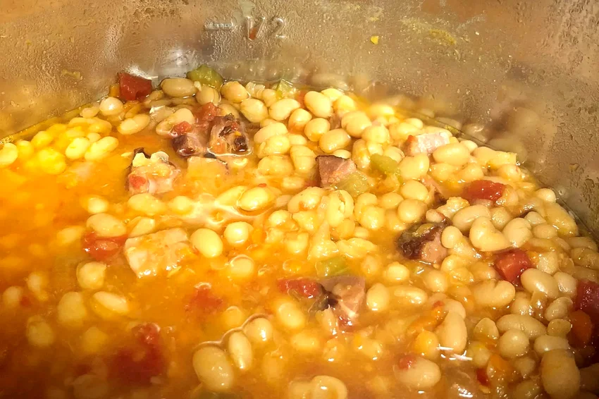 Instant Pot® Navy Bean and Ham Soup