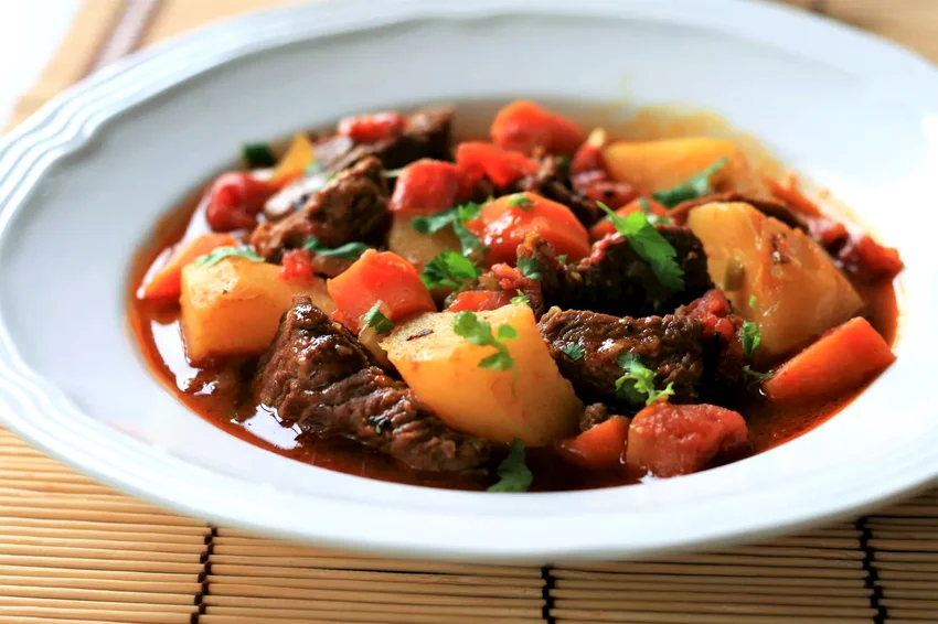 Instant Pot Spicy Beef Curry Stew