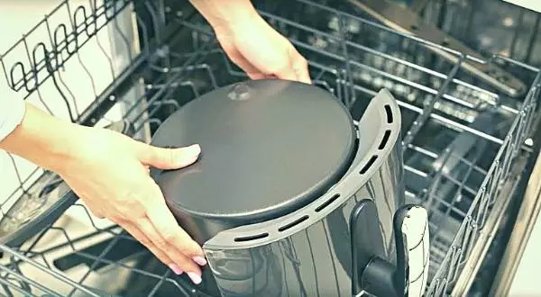 Is the Ninja air fryer dishwasher safe?
