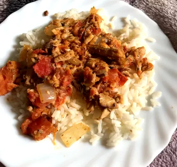 30+ Skillet-Fried Fish Recipe Collection Island-Style Sardines and Rice