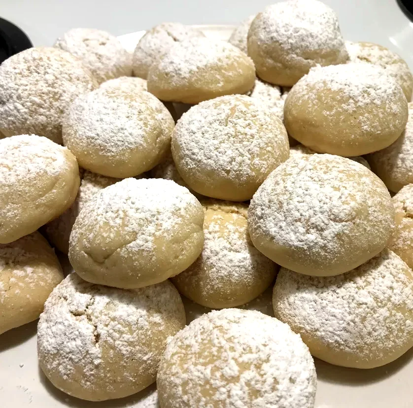 10 Traditional Italian Easter Cookie Recipes for Spring Italian Butterball Cookies