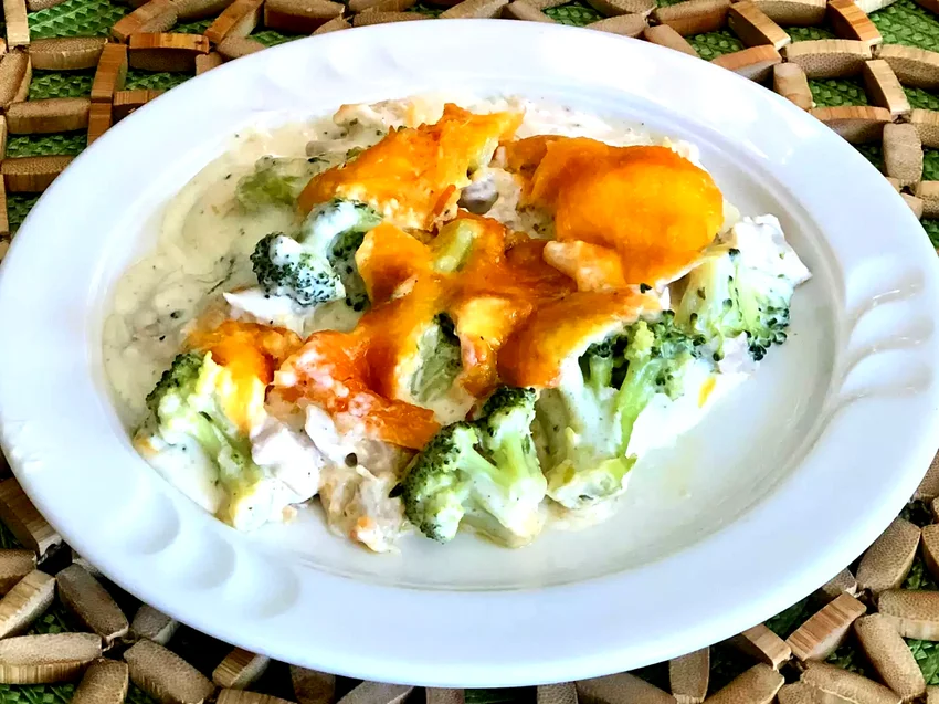 30 Chicken Broccoli Meals That'll Become Your Go-To Dinners Keto Chicken-Broccoli Casserole