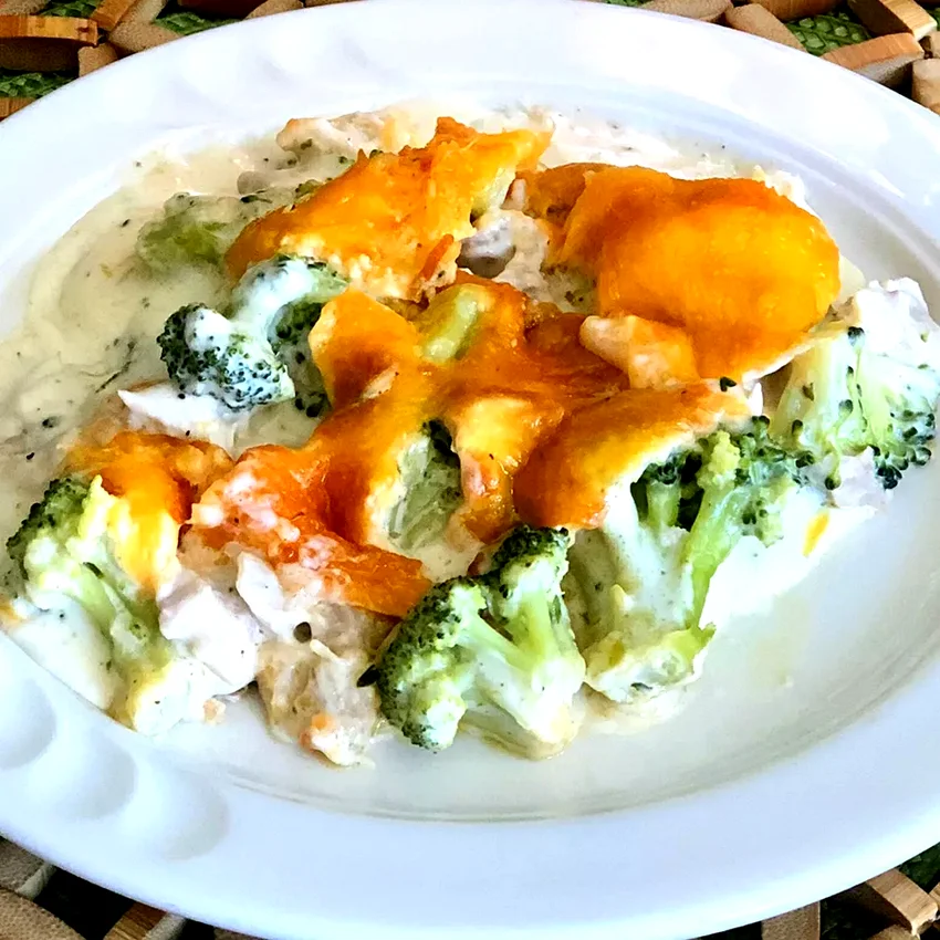 25 Easy Rotisserie Chicken Casserole Recipes for Busy Nights Keto Chicken-Broccoli Casserole