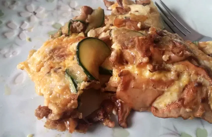 Keto Omelet with Zucchini and Chanterelle Mushrooms
