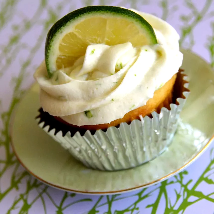 15 Dad's Day Cupcake Recipes That'll Make Him Smile Key Lime Cupcakes