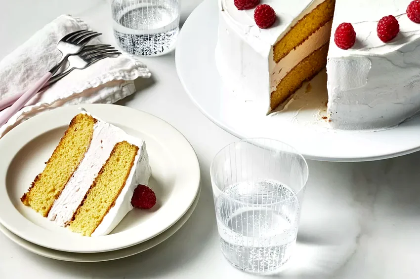 37 Yellow Cake Mix Recipes That Taste Homemade From Scratch Lemonade Cake