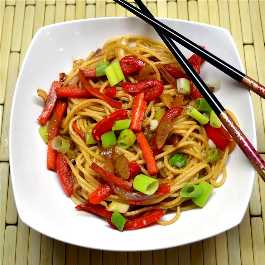 35 Simple Chinese Recipes You Can Easily Cook at Home Lo Mein Noodles