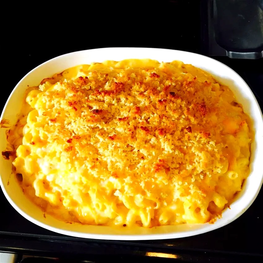 30 Special Birthday Dinner Recipes for Amazing Celebrations Lobster-Bacon Macaroni and Cheese