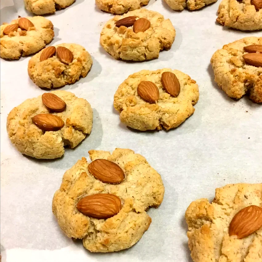 13 No-Sugar Cookie Recipes That Actually Taste Amazing Low-Carb Almond Cinnamon Butter Cookies