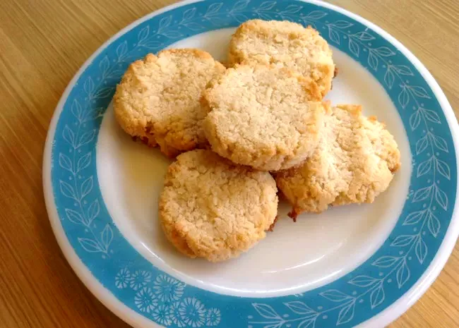 Low-Carb Almond Coconut Sandies (Keto, Gluten-Free)