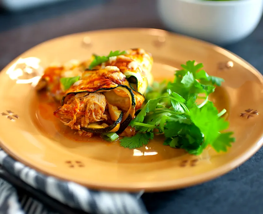 13 Simple Low-Carb Lunch Recipes for Healthy Eating Low-Carb Zucchini Enchiladas