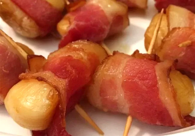 Marinated Scallops Wrapped in Bacon