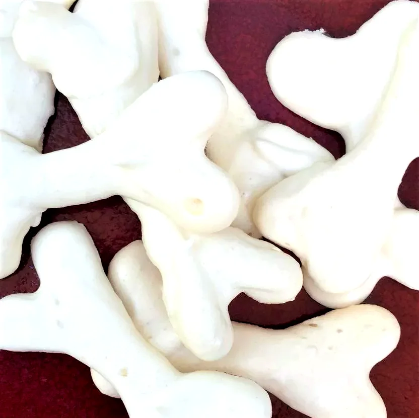 23 Spooky Halloween Party Foods for Your Frightful Feast Meringue Bones
