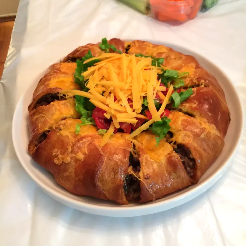 20 Crescent Roll Party Appetizers That Wow Every Crowd Mexican Taco Ring