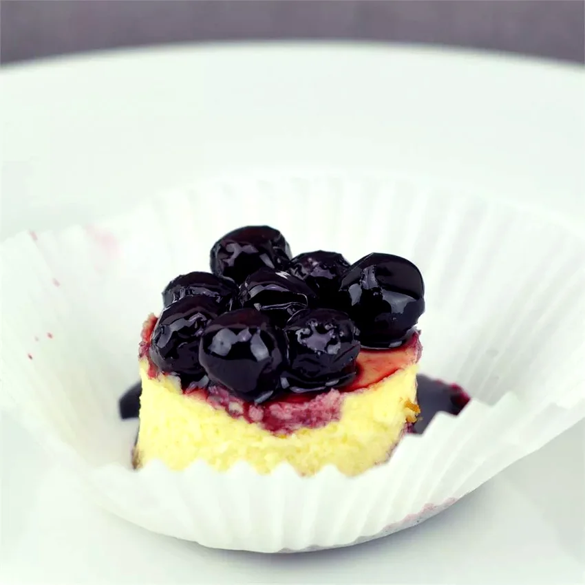 12 Bite-Sized Cheesecakes Packed With Amazing Flavors Mini Cherry Cheesecakes