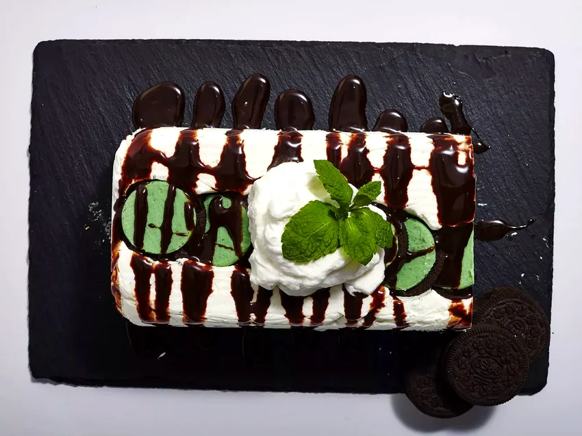28 Mint Chocolate Treats You'll Love Making Over & Over Mint Oreo Icebox Cake