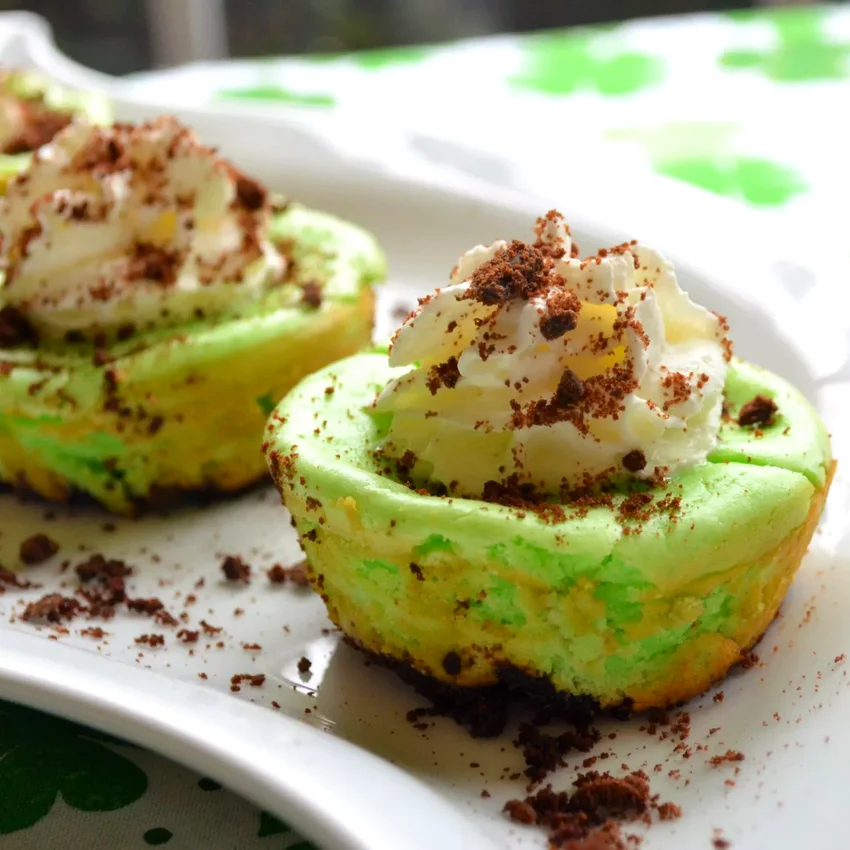 12 Bite-Sized Cheesecakes Packed With Amazing Flavors Minty Mini Cheesecake Bites