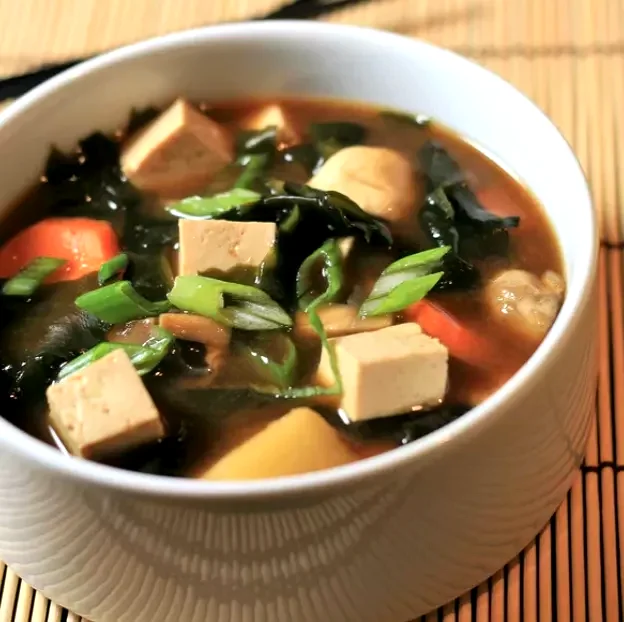 12 Flavorful Miso Soup Recipes to Warm Your Soul Miso Soup with Seaweed